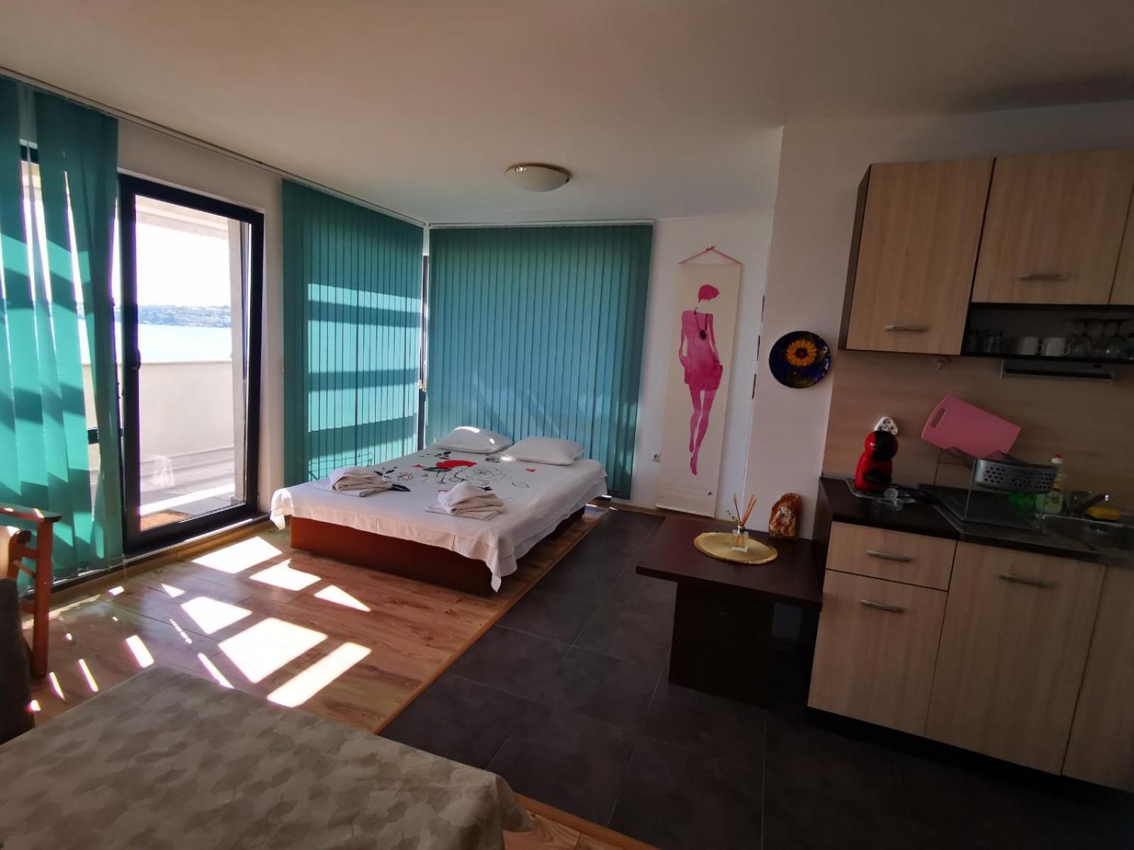 Azur Apartments Sozopol Exterior foto